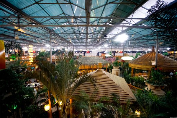 生態(tài)溫室餐廳